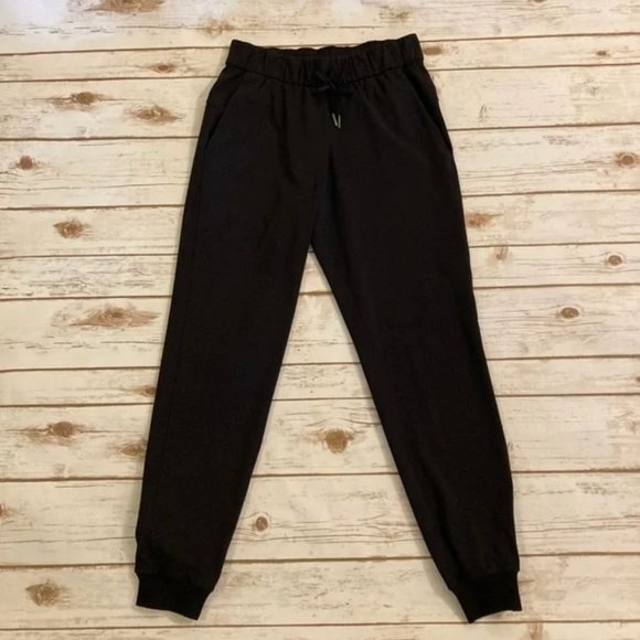 Lululemon Stretch Jogger Full Length size 4 in black - Picture 2 of 16
